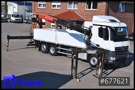 Lastkraftwagen > 7.5 - Platformska prikolica - Mercedes-Benz - Arocs 2542,  Kran PK23001L, Baustoff,